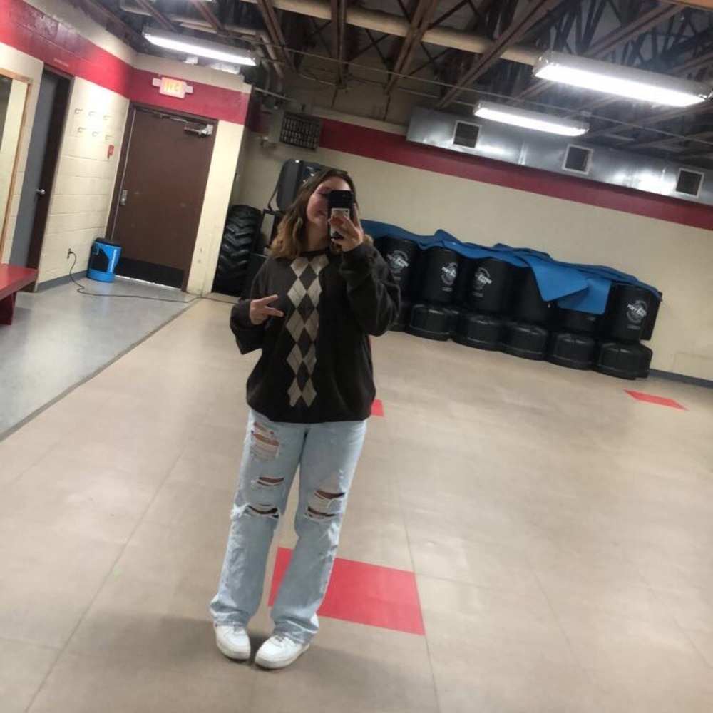 Meet your Posher, Emoree